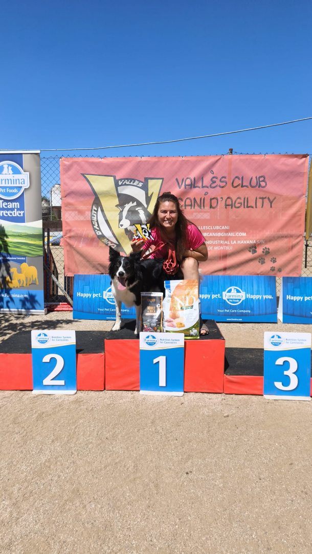 Terminamos las vacaciones por todo lo alto!! Gracias peluchona por darme tanto 🖤👩
.
.
.
.
#ygritte #agilitydog #agilityteam #agility #sitandplas